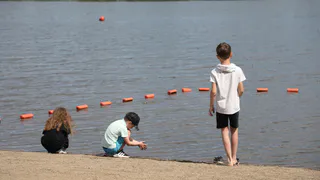 Опасность диких пляжей: почему магнитогорцам стоит выбирать только официальные места для купания 