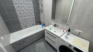 Зажмите две кнопки — и стиральная машинка сама очистится от жижи из грязи, плесени и остатков порошка: секрет вечной службы