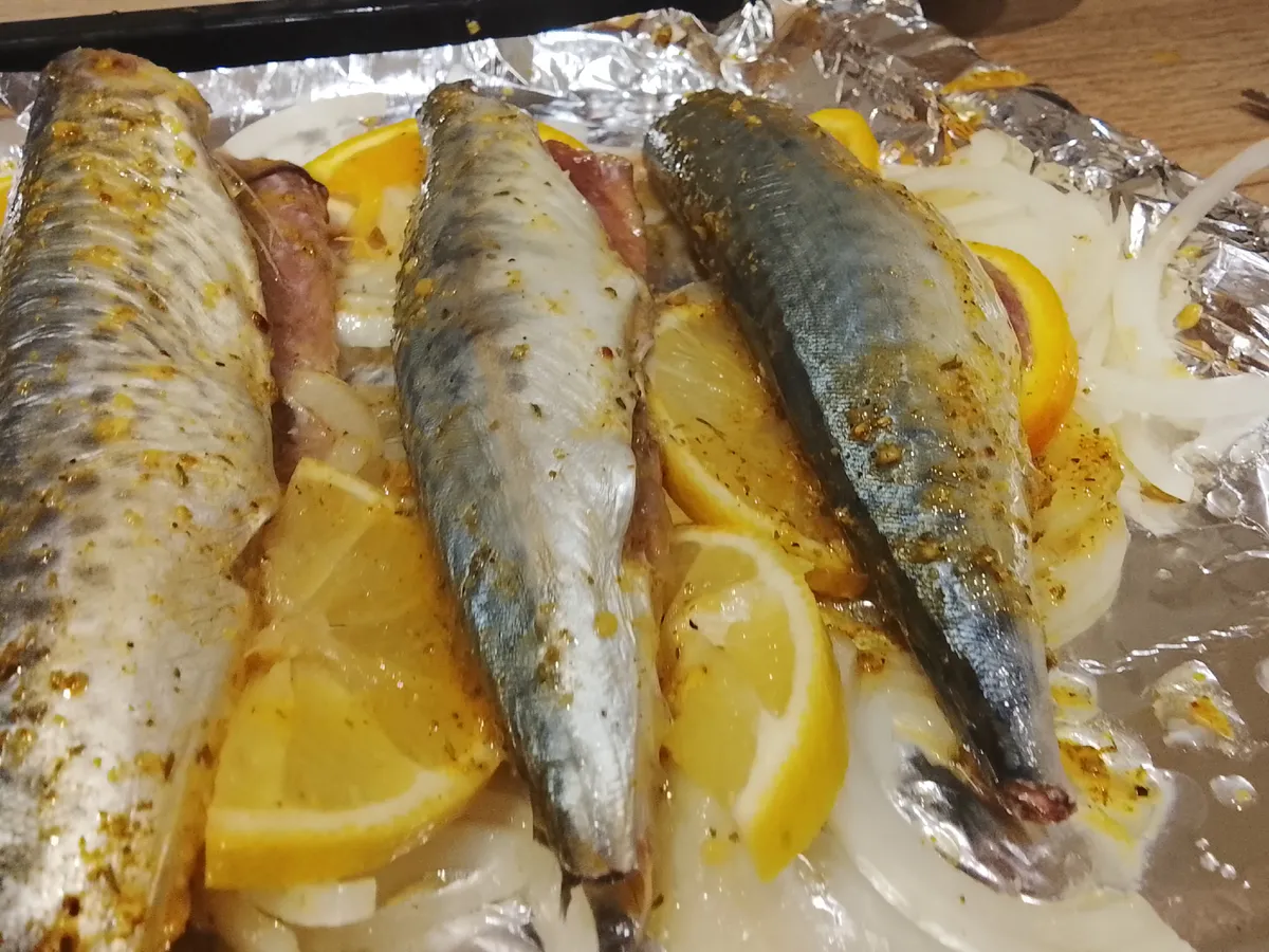 Простой приём, который превращает любую рыбу в сочное и ароматное блюдо: готовлю так всегда и всем нравится