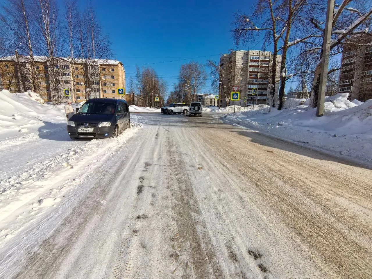 В Сыктывкаре водители не поделили перекресток, а травмы получили пассажиры