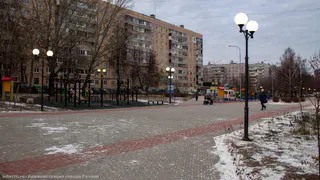 76 светильников: в Скобелевском сквере наладили уличное освещение