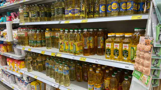 Янтарная гадость в прозрачной бутылке: Роскачество назвало худшие бренды растительного масла