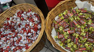 Рязанцы ворвались в закрытый павильон со сладостями и обокрали его ночью