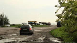 Под Скопином полуприцеп перекрыл движение по федеральной трассе