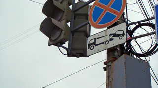 Ничего не светит. Сломанный светофор стал причиной огромных пробок