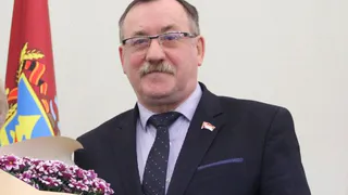 Сергей Курденко высказал мнение, что Андрей Архицкий играет в поддавки с властью и за подписями ходил в офис «Единой России»