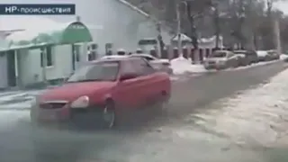 Новое видео погони на Гагарина – водитель несется по тротуару