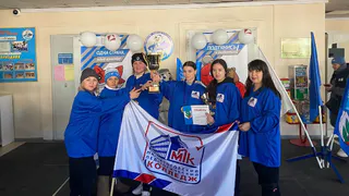 «Профсоюзы на льду»: педагоги Челябинской области устроили жаркие хоккейные баталии в валенках