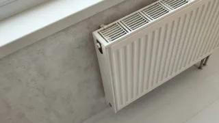 В январе россиянам бесплатно заменят радиаторы отопления — важно успеть получить услугу за чужой счет