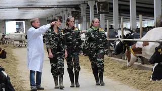 В Рязанской области работникам сферы АПК готовы платить до 100 тысяч рублей