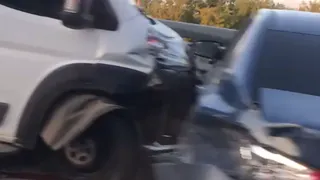 Авария с маршруткой: на Северной окружной ДТП привело к пробкам