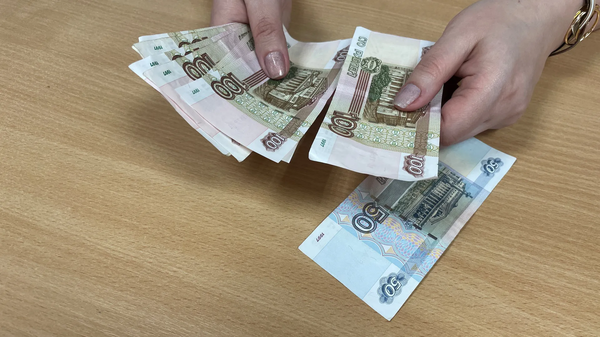 Платить будут все: касается владельцев квартир в многоэтажках: с 6 октября в квитанции ЖКХ появится новая строка