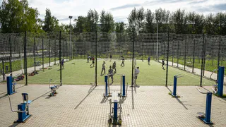 В Нижнекамске благоустраивают спортивные площадки