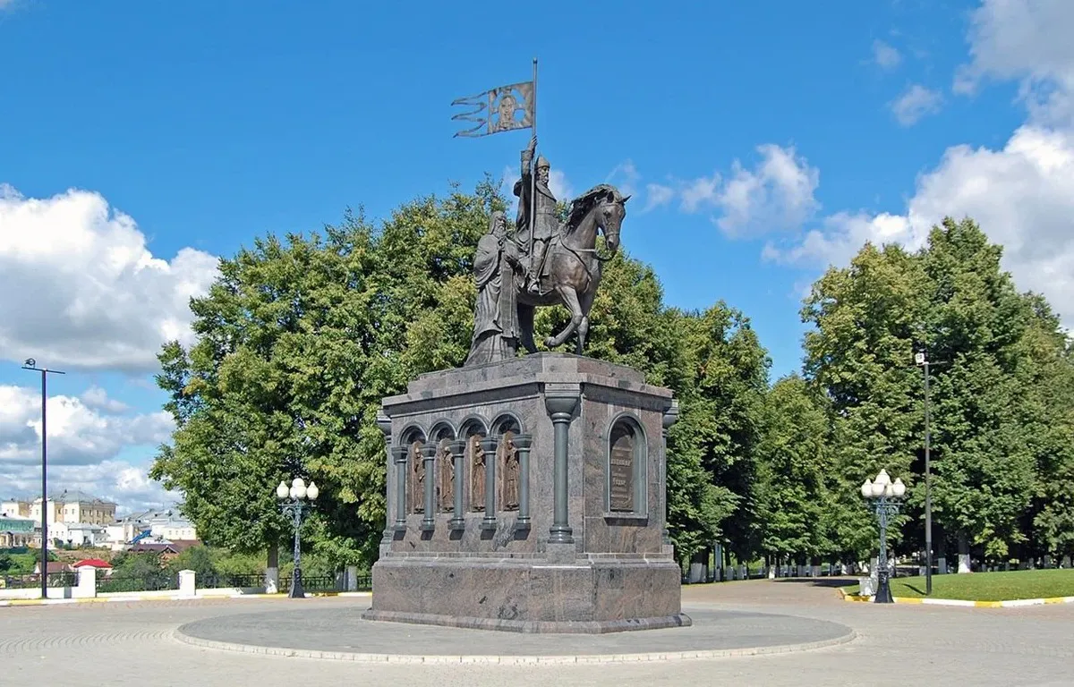 Памятник князю Владимиру наконец-то дождался ремонта