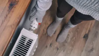 Холодно дома? Как заставить коммунальщиков включить отопление по закону