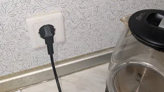 Плачу за свет в 2 раза меньше: проделала хитрости, о которых молчат энергетики всей страны