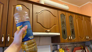 Уходя из дома, всегда заливаю подсолнечное масло в раковину - результатом очень довольна