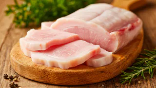 Все меня спрашивают из чего эта шикарная закуска: а она из обычного сала