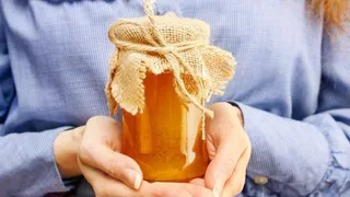 Продавщица мёда обманула брянских пенсионеров на 133 тысячи рублей