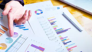 Зарплаты экономистов-выпускников ВлГу - в топ-20 по России