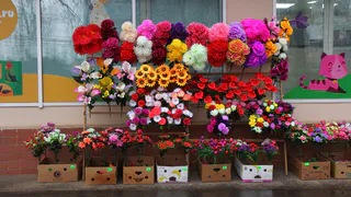 В Дашково-Песочне Рязани провели рейд по продавцам искусственных цветов