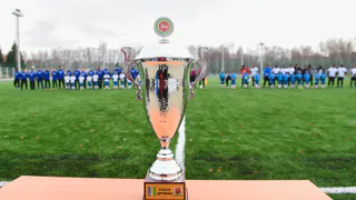 К новым пространствам: в Нижнекамске открыли футбольное поле с современным покрытием