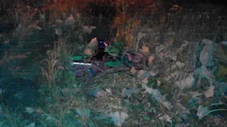 Бедный мотоцикл – водитель и два пассажира съехали в кювет