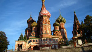 В Брянске открылась выставка с фотографиями достопримечательностей регионов России
