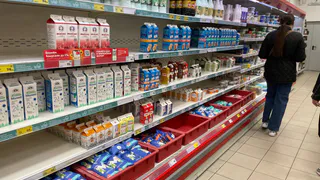 Росконтроль назвал марки кефира, в котором есть кишечная палочка, плесень и крахмал