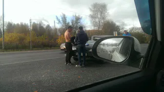 ДТП на Ряжском шоссе: "четырнадцатая" залетела под грузовик