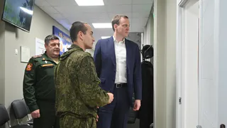 Губернатор Малков проверил новый пункт отбора контрактников в Рязани