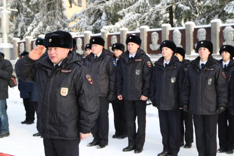 В одном из городов Коми 35 молодых сотрудников МВД приняли присягу