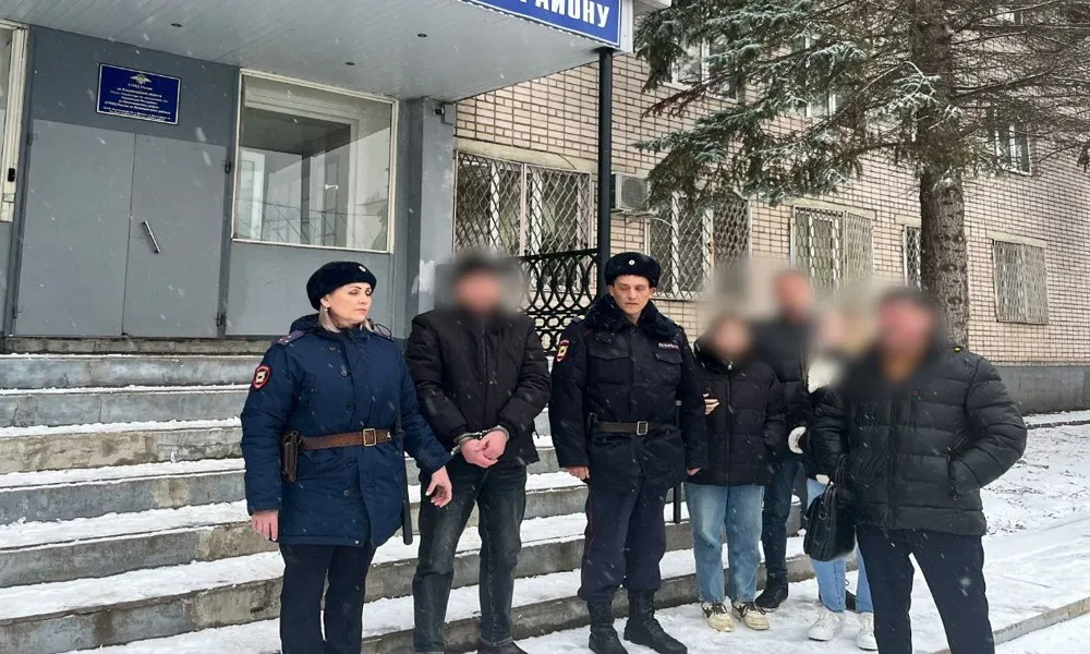 В Гороховце будут судить сотрудника уголовного розыска за получение взятки