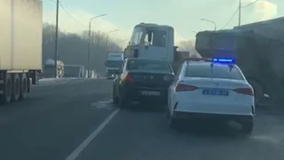 В Рязани в ДТП столкнулись Renault и мусоровоз