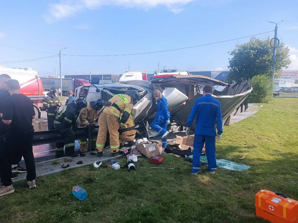 Водитель грузовика скончался в ДТП на Копейском шоссе в Челябинске