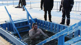 Кому нельзя участвовать в крещенских купаниях