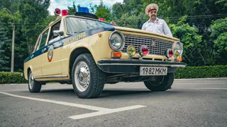 Раритетные машины и мужчины в форме: в Рязани состоялась выставка автомобилей ГИБДД