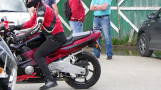 Торопился: в Канищеве легковушка сбила мотоциклиста