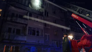 При пожаре в многоэтажном доме в Добром пострадала 95-летняя старушка