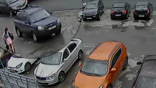 В глупом ДТП на Есенина пострадали 4 автомобиля: видео