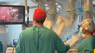 В Татарстане провели первую роботизированную операцию на желудке