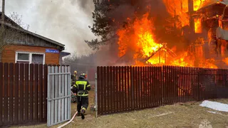 В Петушинском районе загорелся частный дом: огонь охватил 120 квадратных метров