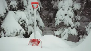 В суздальских школах и детсадах наплевали на уборку снега и наледи