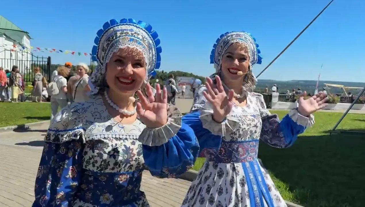 Аромат ягод и музыка: во Владимире с успехом прошёл фестиваль «Владимирская вишня»