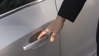Тихие двери за 5 минут: автомобильная хитрость, о которой молчат в сервисах