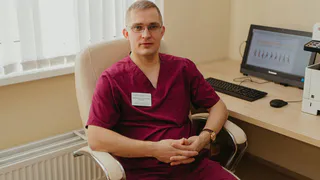 Болят стопы при ходьбе: к кому обращаться