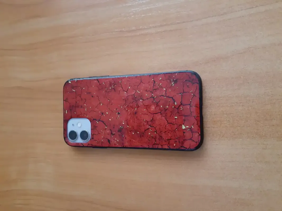 Магнитогорец пообщался на скамейке - лишился телефона