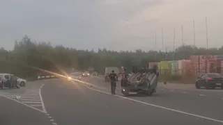 На Солотчинской развилке 22 августа перевернулся легковой автомобиль