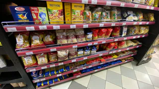 "Развариваются в кашу и слипаются": Роскачество назвало марку макарон, которую нельзя брать даже по акции