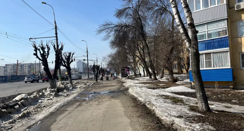 "В связи с ситуацией в стране": россиян переводят на шестидневную рабочую неделю